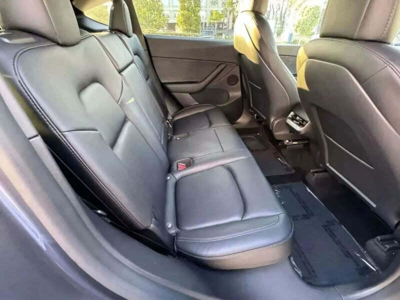 2024 Tesla Model Y Performance