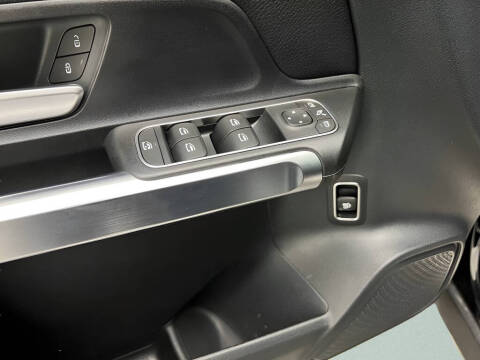 2025 Mercedes-Benz GLB GLB 250 4MATIC