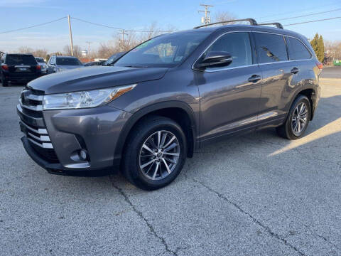 2018 Toyota Highlander for sale at Jose's Auto Sales Inc in Gurnee IL
