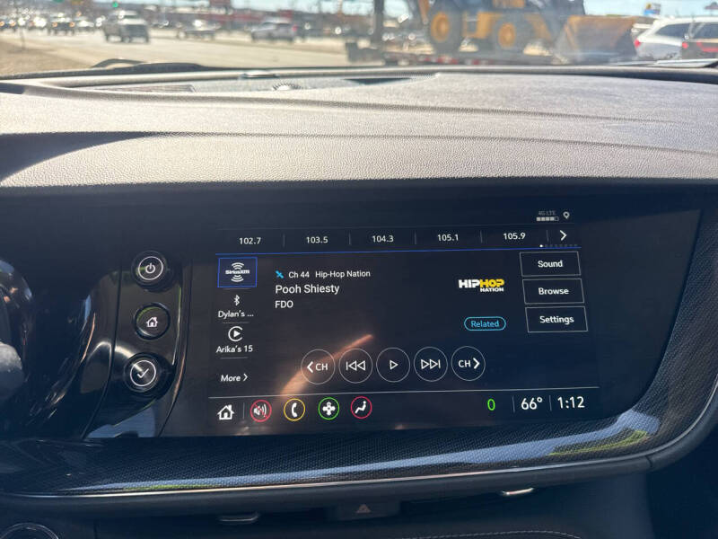 2022 Buick Envision Essence