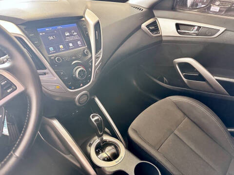 2017 Hyundai Veloster