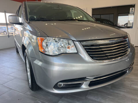2015 Chrysler Town and Country for sale at Evolution Autos in Whiteland IN