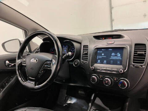 2017 Kia Forte5 EX