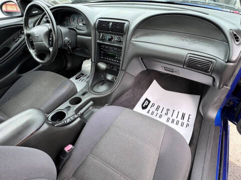 2004 Ford Mustang