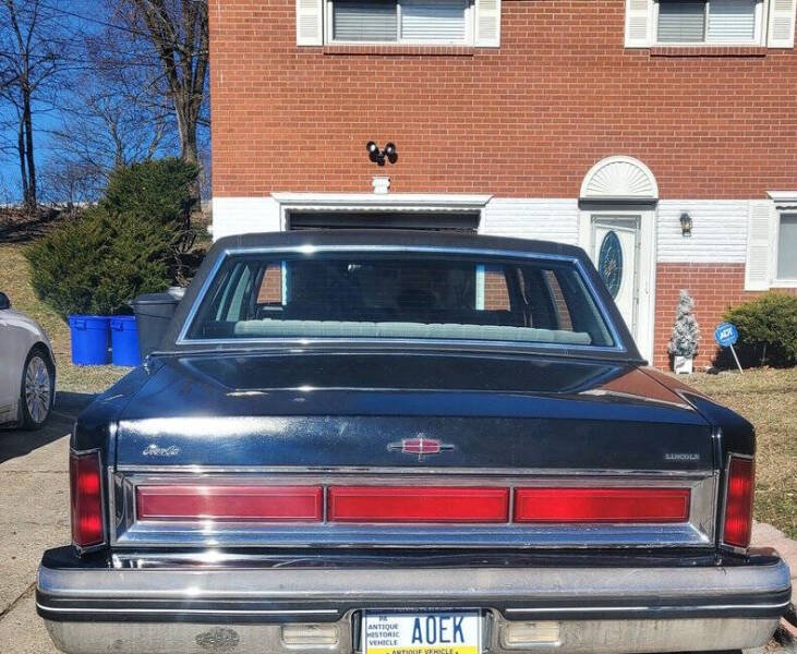 1984 Lincoln Town Car