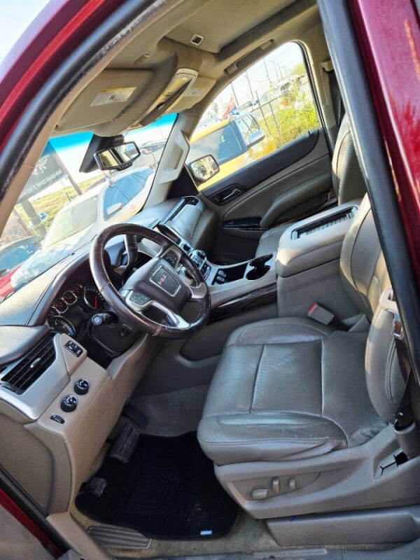 2017 GMC Yukon XL SLT