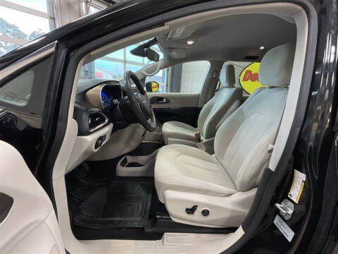 2017 Chrysler Pacifica LX