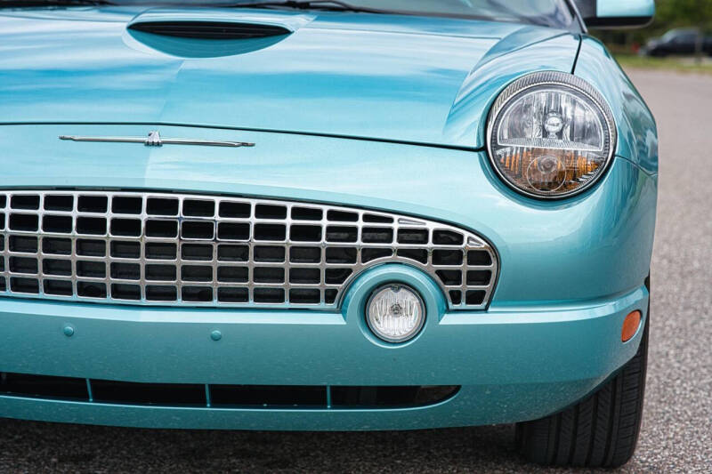 2002 Ford Thunderbird Deluxe