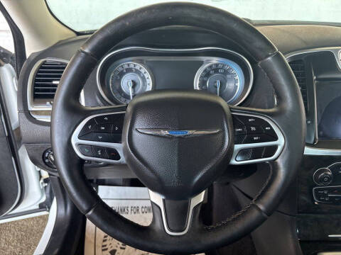 2017 Chrysler 300 C
