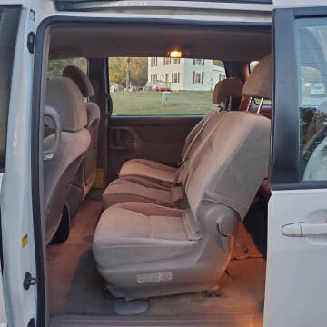 2009 Toyota Sienna CE 7-Passenger