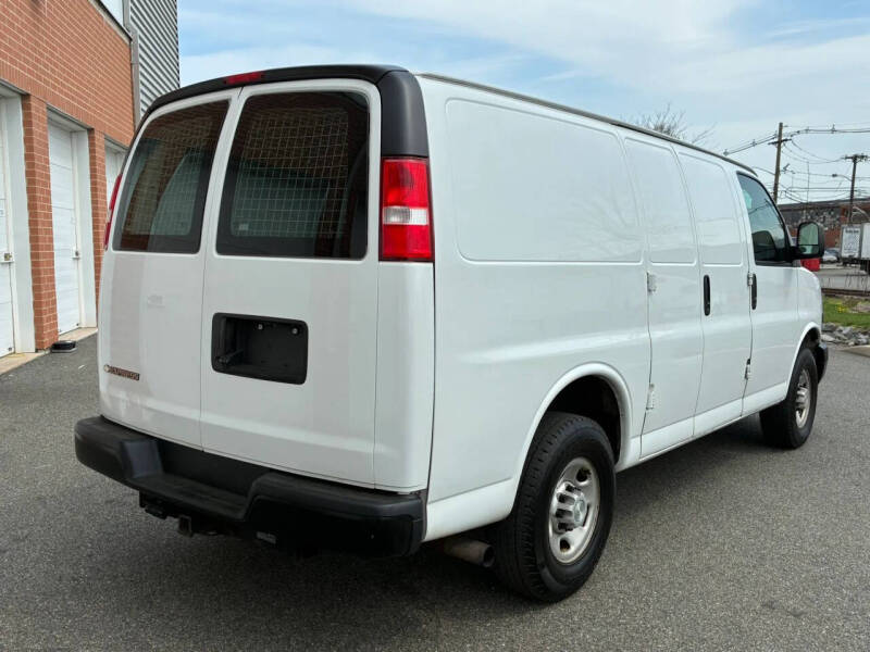 2019 Chevrolet Express 2500