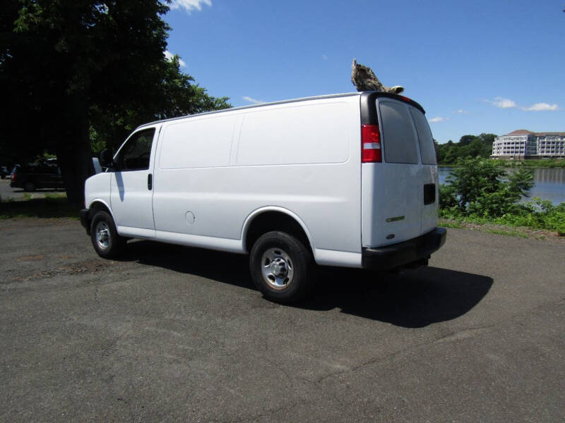 2021 Chevrolet Express 2500