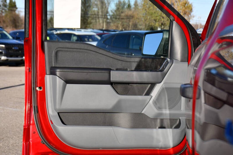 2025 Ford F-150 Lightning XLT