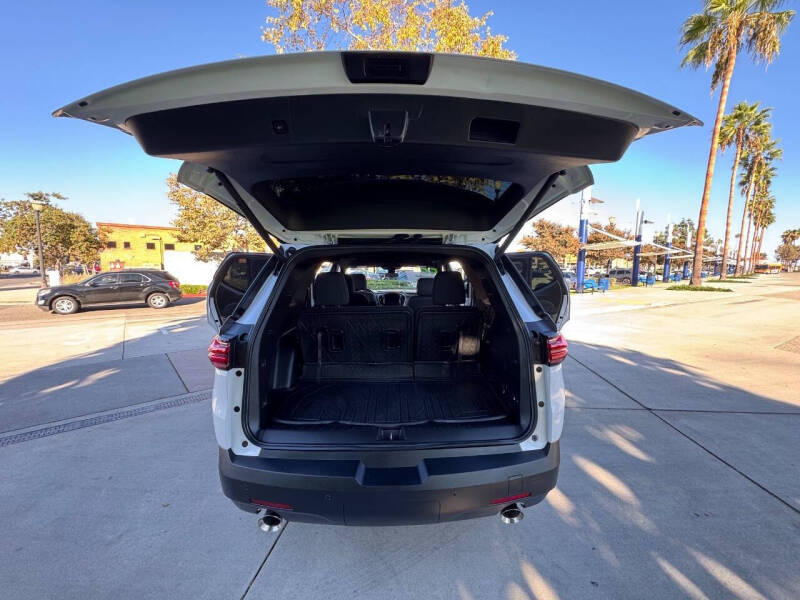 2022 Chevrolet Traverse LT Cloth