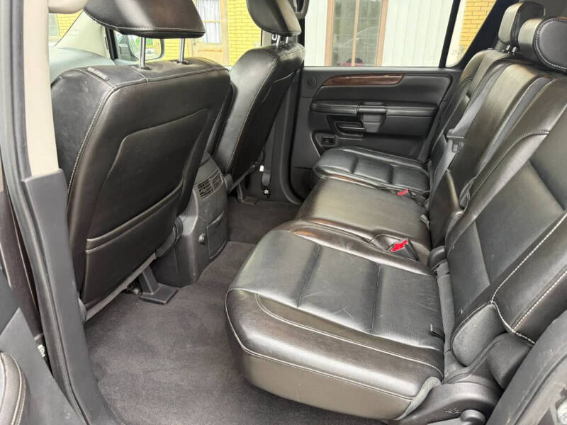 2011 Nissan Armada