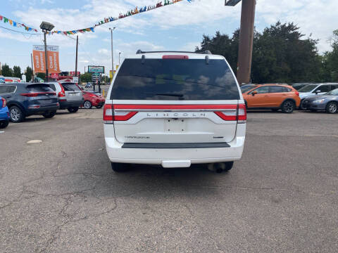 2016 Lincoln Navigator Select