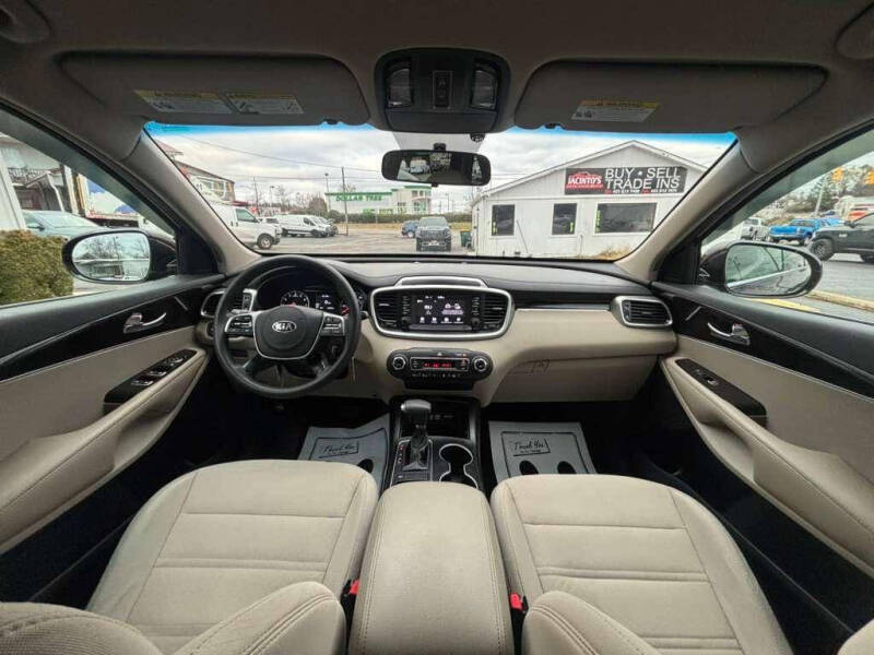 2019 Kia Sorento LX V6
