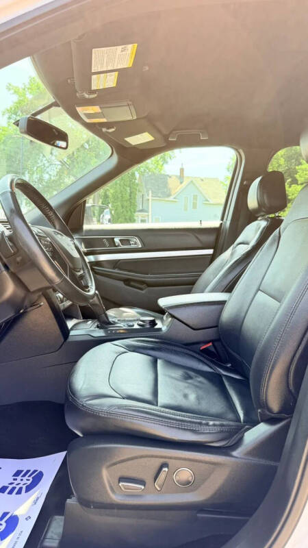 2016 Ford Explorer Sport