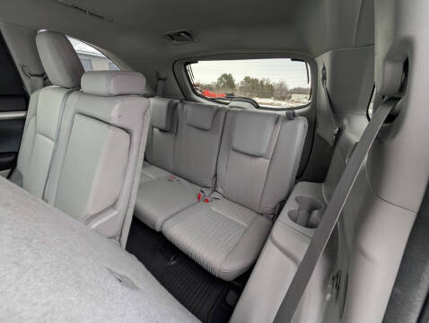 2016 Toyota Highlander LE