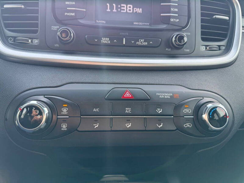 2016 Kia Sorento LX