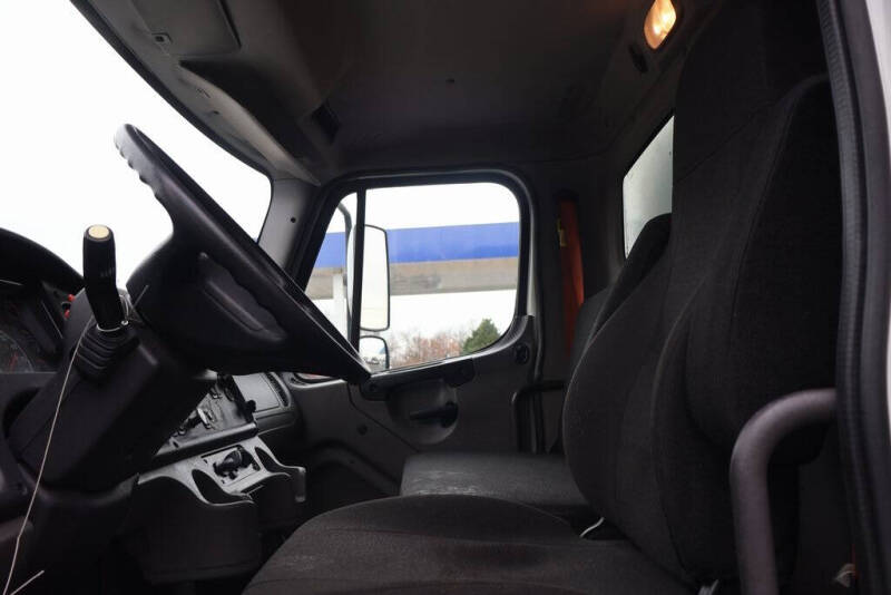 2016 Freightliner M2 106