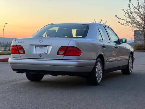 1998 Mercedes-Benz E-Class E 320