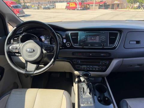 2016 Kia Sedona