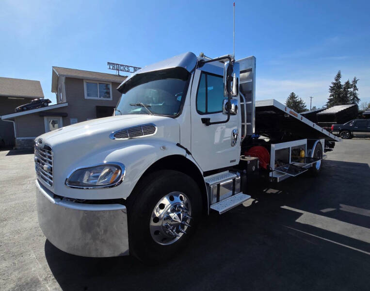 2020 Freightliner M2 106