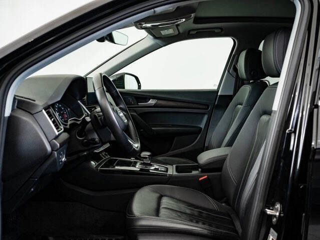 2023 Audi Q5 quattro Premium 40 TFSI