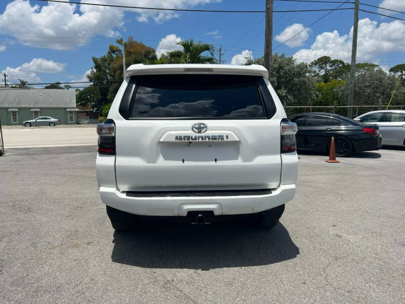 2022 Toyota 4Runner SR5 Premium