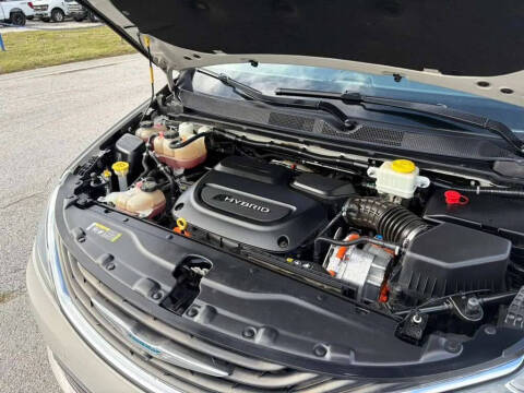 2017 Chrysler Pacifica Hybrid Platinum