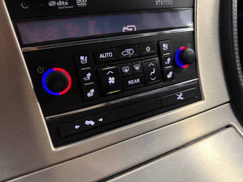 2013 Cadillac Escalade Platinum Edition