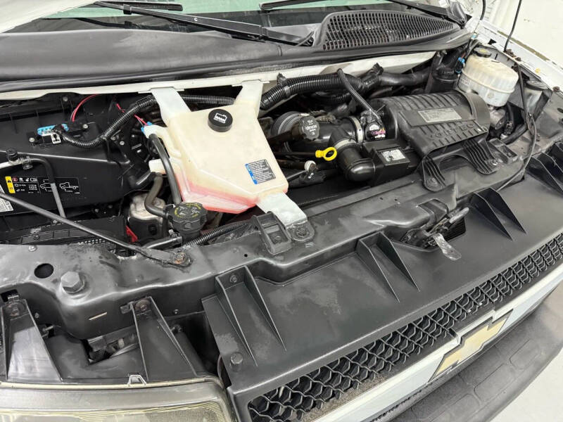 2013 Chevrolet Express LT 3500