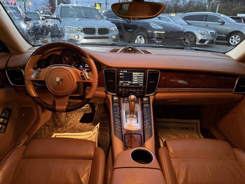 2012 Porsche Panamera 4