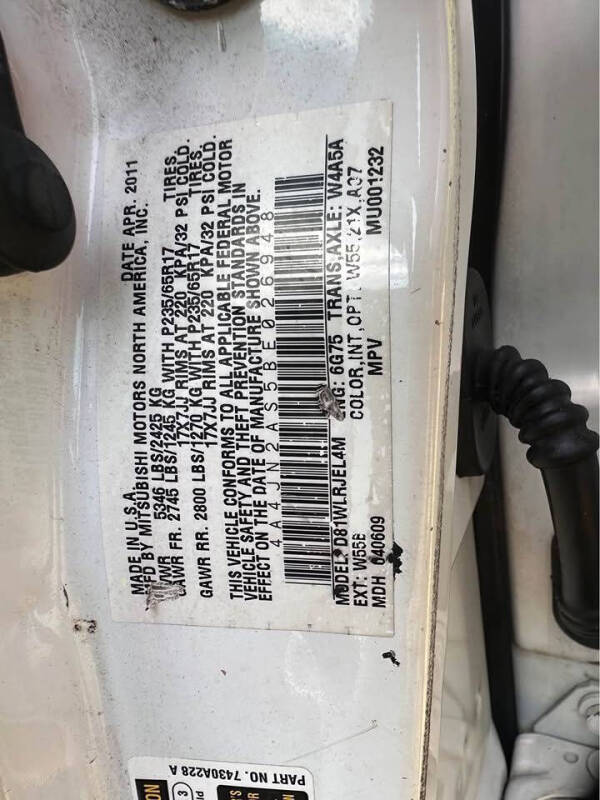 2011 Mitsubishi Endeavor LS
