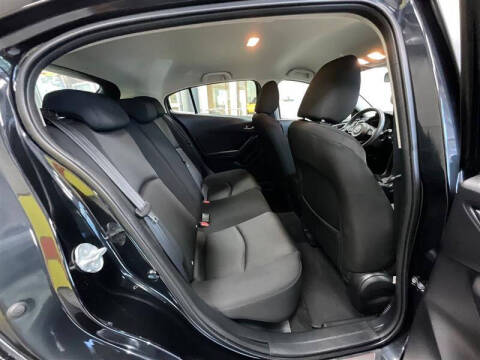 2018 Mazda MAZDA3 Sport