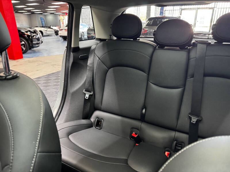 2019 MINI Hardtop 4 Door Cooper