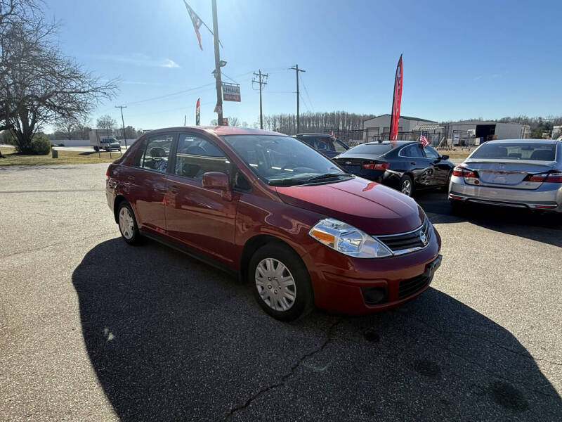 2011 Nissan Versa 1.8 S