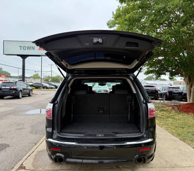 2011 GMC Acadia Denali