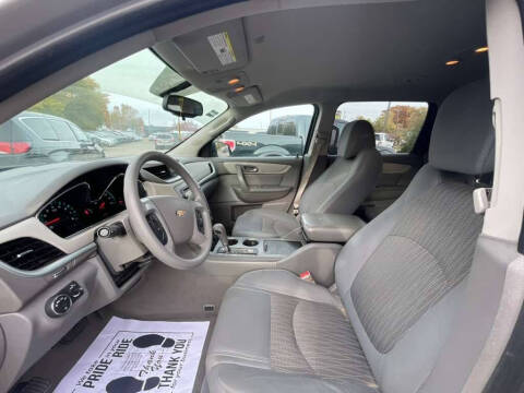 2017 Chevrolet Traverse LS