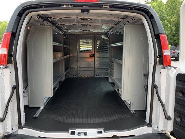 2025 Chevrolet Express 2500