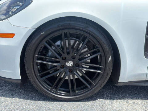 2017 Porsche Panamera 4S