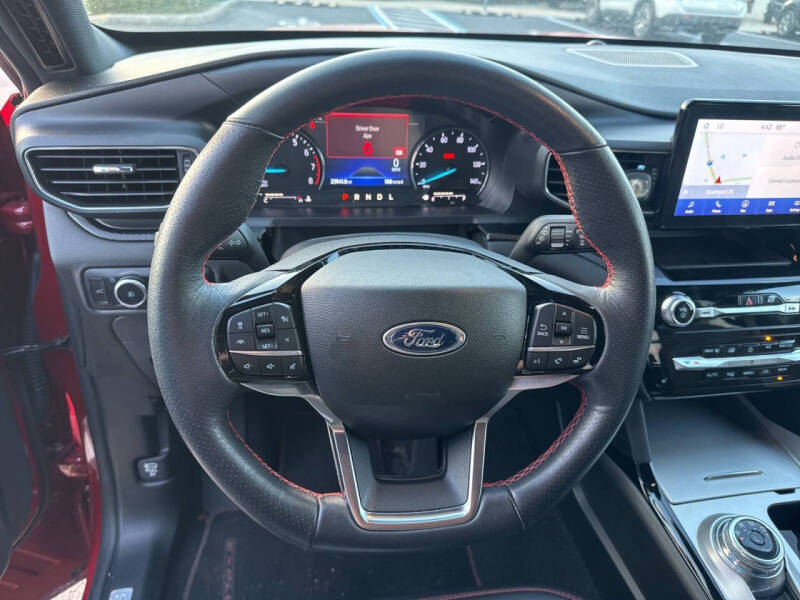 2023 Ford Explorer ST-Line