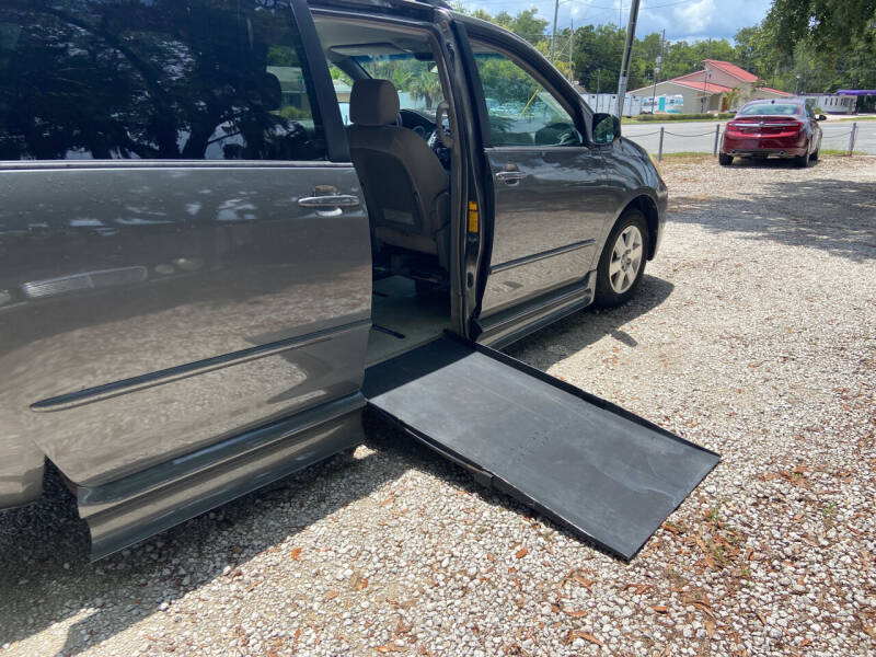 2005 Toyota Sienna LE 7 Passenger