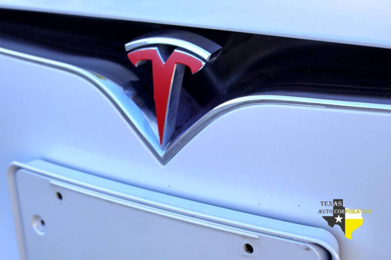 2016 Tesla Model S 90D