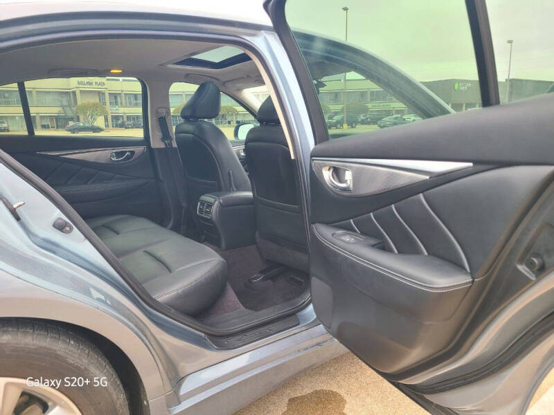 2015 Infiniti Q50 Premium