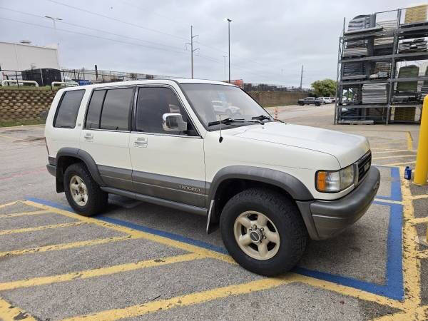 1996 Isuzu Trooper LS