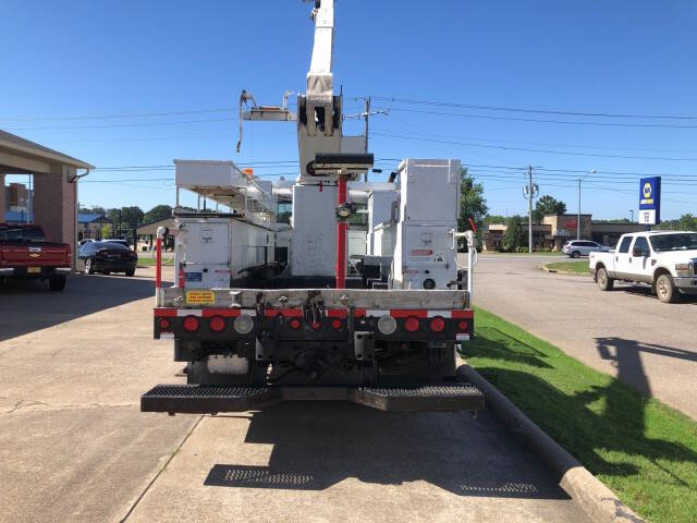 2004 Freightliner M2 106