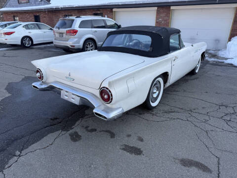 1957 Ford Thunderbird
