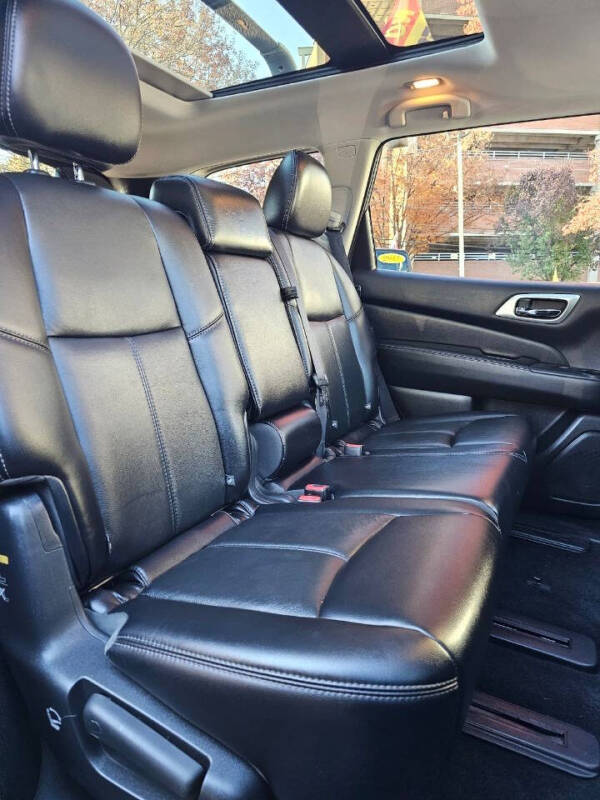 2018 Nissan Pathfinder Platinum